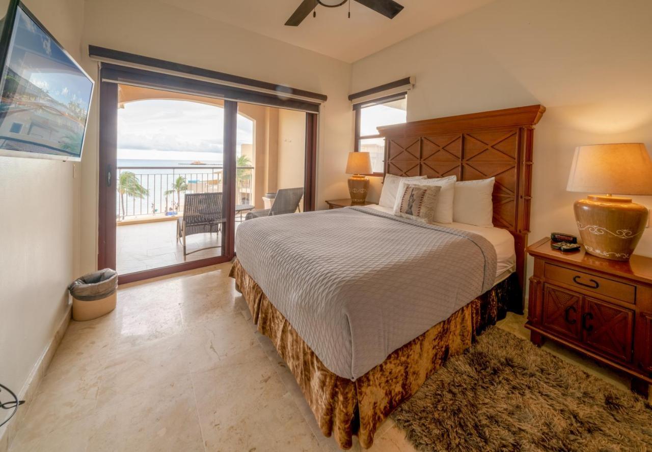 Condo Surf 405 - Luxury Oceanview Beachfront 3 Bedroom With Gym - At El Faro Condos بلايا ديل كارمن المظهر الخارجي الصورة