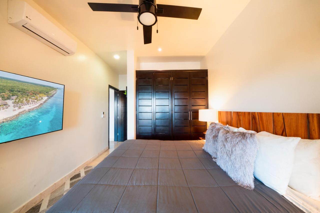 Condo Surf 405 - Luxury Oceanview Beachfront 3 Bedroom With Gym - At El Faro Condos بلايا ديل كارمن المظهر الخارجي الصورة