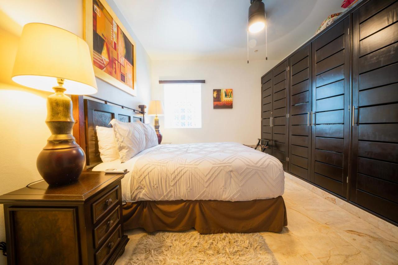 Condo Surf 405 - Luxury Oceanview Beachfront 3 Bedroom With Gym - At El Faro Condos بلايا ديل كارمن المظهر الخارجي الصورة